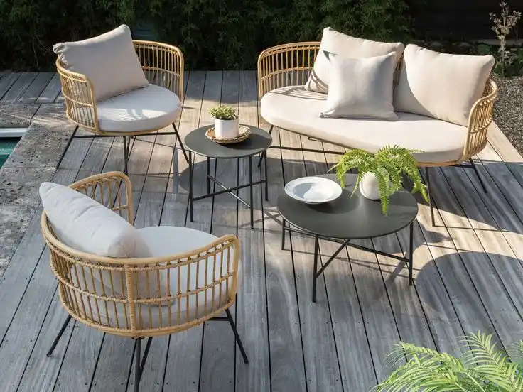 compact outdoor set