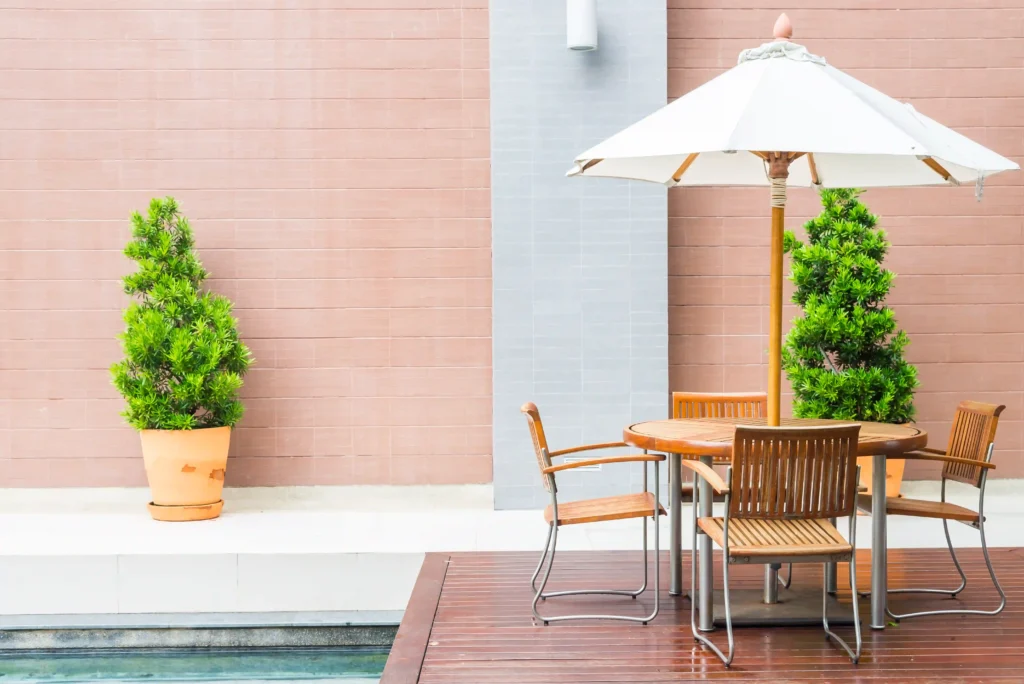 outdoor decor
